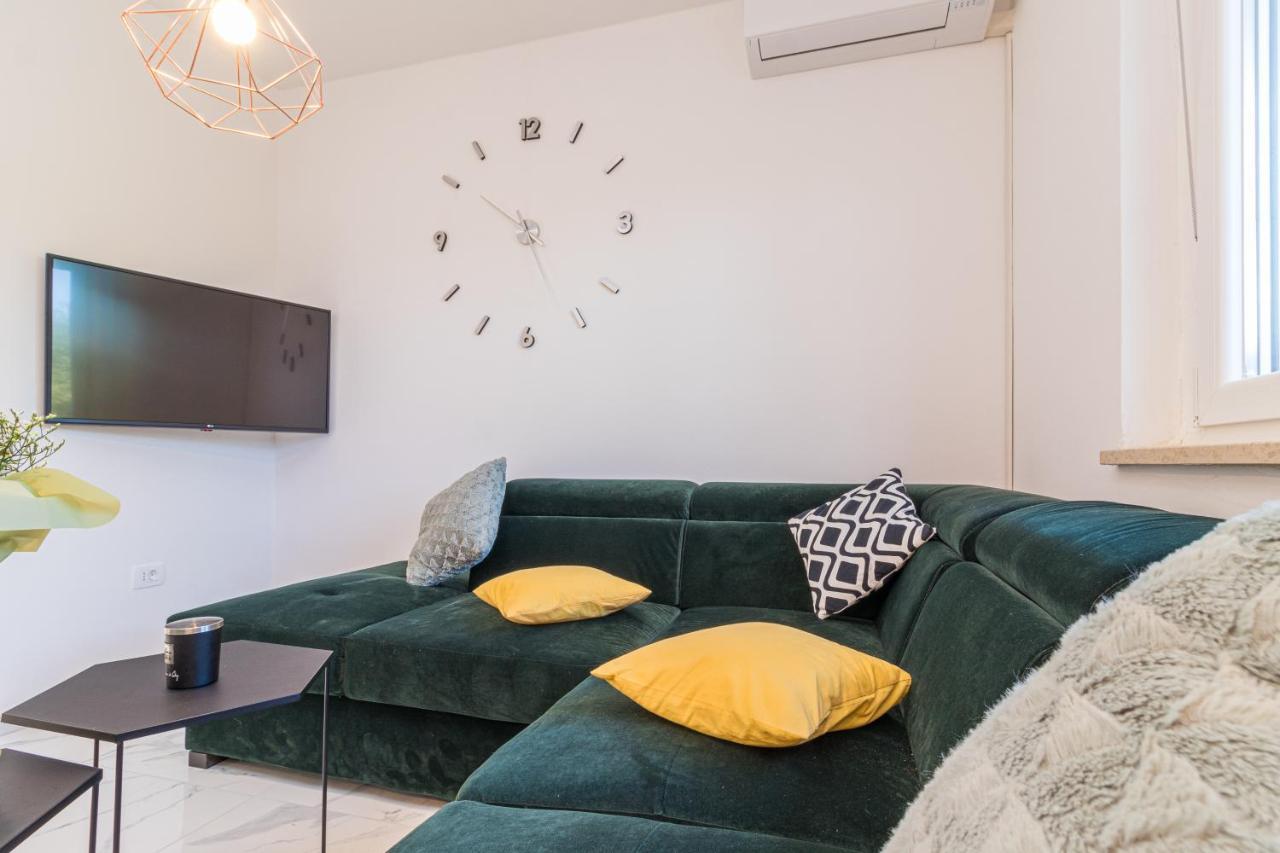 Three Waves Apartment New Pula Ngoại thất bức ảnh